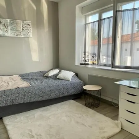 Charming Studio Of 25m Located In Aytre! * 아이트르